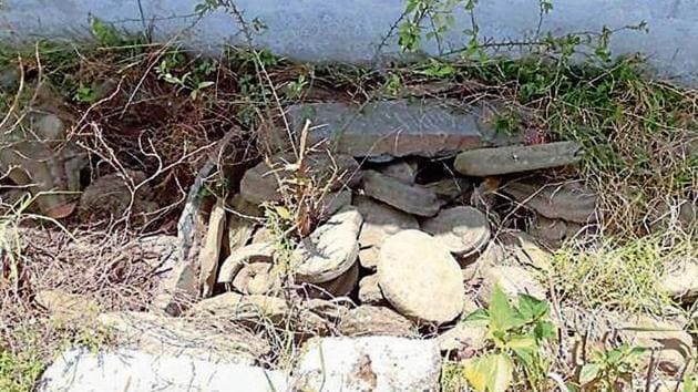 The Shivalingas that date back tot he 12th century found in Champawat district of Uttarakhand.(HT PHOTO)