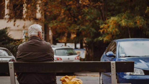 It’s normal to have occasional memory problems, such as forgetting where you kept your car keys or wallet or even the name of a person you’ve recently met. However, 础濒锄丑别颈尘别谤’蝉 is a deeper-rooted issue than occasional memory loss.(Unsplash)