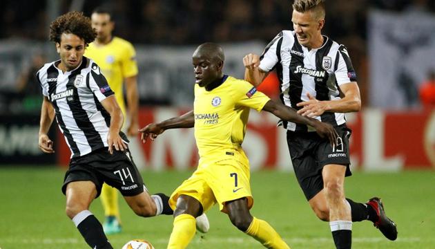 Chelsea's N'Golo Kante in action with PAOK Salonika's Amr Warda and Pontus Wernbloom(REUTERS)