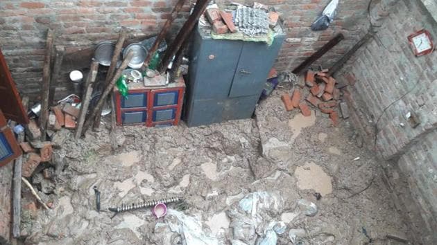 Copllapsed house in at Dalipgarh locality near the Ambala cantonment. (HT Photo) Copllapsed house in at Dalipgarh locality near the Ambala cantonment. (HT Photo)