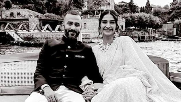 Sonam Kapoor’s Abu Jani Sandeep Khosla attire was a birthday gift from her mother-in-law. (Instagram)