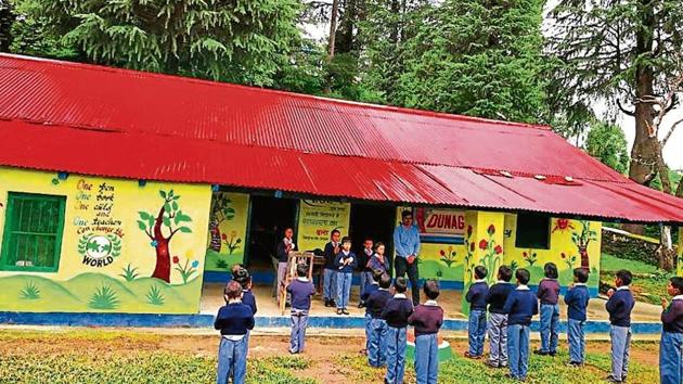 Seeing children shiver, deputy education officer, Geetika Joshi decided to renovate the entire school building.(HT photo)