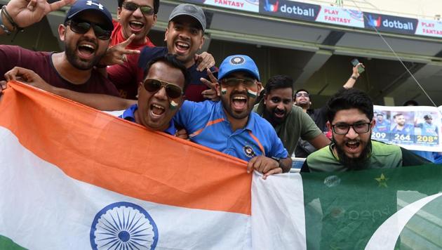 India vs Pakistan: After singing India's national anthem, Pakistan fan  plans unique gesture for super four encounter | Crickit