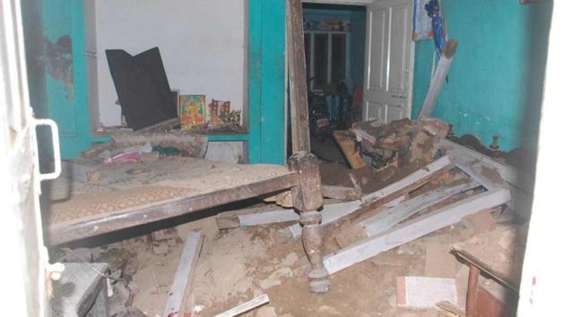 In Kapurthala, three persons died in two separate incidents of roof collapse due to heavy rainfall, which continued for the third day on Monday. (HT Photo) In Kapurthala, three persons died in two separate incidents of roof collapse due to heavy rainfall, which continued for the third day on Monday. (HT Photo)