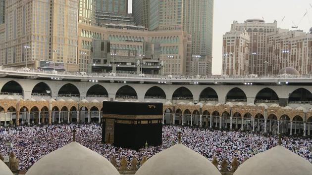 The $9.6 billion Jabal Omar Development Co. is already taking advantage by building homes and malls as well as a project near the Grand Mosque that will include 38 hotels and some of the country’s largest malls. (File Photo) The $9.6 billion Jabal Omar Development Co. is already taking advantage by building homes and malls as well as a project near the Grand Mosque that will include 38 hotels and some of the country’s largest malls. (File Photo)