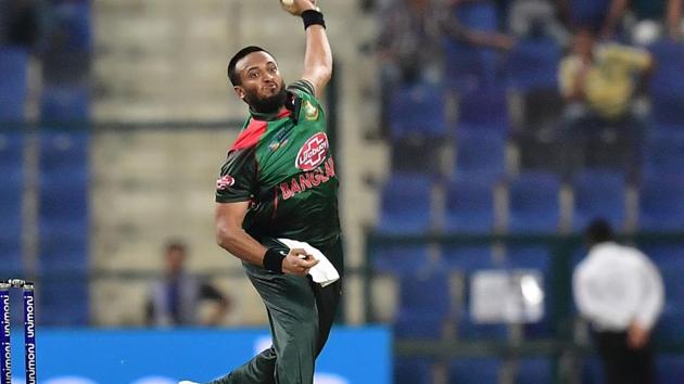 Bangladesh player Shakib Al Hasan bowls during the one day international (ODI) Asia Cup cricket match between Afghanistan and Bangladesh at the Sheikh Zayed Stadium in Abu Dhabi on September 23, 2018. (Photo by GIUSEPPE CACACE / AFP) (AFP)