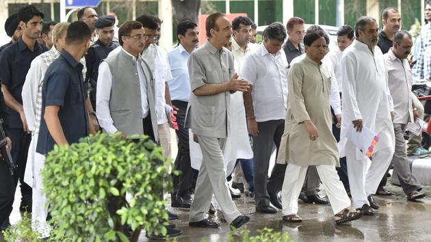 A delegation of senior Congress leaders met the Central Vigilance Commissioner (CVC) on Monday and demanded registration of a case of alleged corruption in the Rafale fighter jet deal. The meeting comes days after a Congress delegation met the Comptroller and Auditor General (CAG) and urged the apex auditor to prepare a report on alleged irregularities in the deal and present it in Parliament. (Sonu Mehta / HT Photo) A delegation of senior Congress leaders met the Central Vigilance Commissioner (CVC) on Monday and demanded registration of a case of alleged corruption in the Rafale fighter jet deal. The meeting comes days after a Congress delegation met the Comptroller and Auditor General (CAG) and urged the apex auditor to prepare a report on alleged irregularities in the deal and present it in Parliament. (Sonu Mehta / HT Photo)