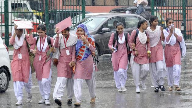 All government and private schools in Shimla, Sirmaur, Kangra, Kullu, Chamba, Mandi, Kinnaur, Solan and Hamirpur districts have been directed to remain closed as a precautionary measure. The Punjab government issued a ‘red alert’ and announced closure of all schools in the state on September 25 in view of the incessant rains and the looming flood threat. (Gurminder Singh/HT)