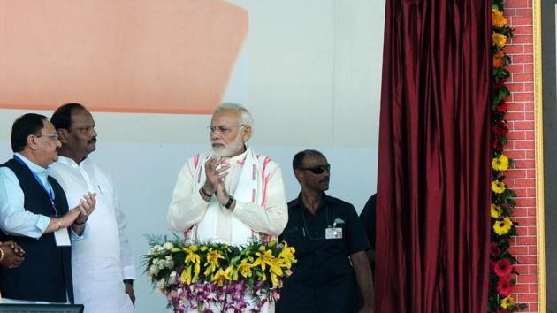 PM Narendra Modi laid the foundation stone for medical colleges in Chaibasa and Koderma during the launch of Ayushman Bharat scheme in Ranchi on Sunday, September 23, 2018. (Parwaz Khan / HT Photo) PM Narendra Modi laid the foundation stone for medical colleges in Chaibasa and Koderma during the launch of Ayushman Bharat scheme in Ranchi on Sunday, September 23, 2018. (Parwaz Khan / HT Photo)