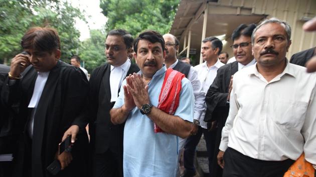 Delhi BJP chief Manoj Tiwari, who broke the sealed lock of a house in east Delhi, has been ordered to come up with a list of 1,000 unauthorised properties in the capital by the apex court. Tiwari had earlier justified breaking the lock, questioning why only one house was sealed by officials if there were 1,000 houses. The top court took note of this statement and gave him time till tomorrow to file the list. (Sonu Mehta / HT Photo) Delhi BJP chief Manoj Tiwari, who broke the sealed lock of a house in east Delhi, has been ordered to come up with a list of 1,000 unauthorised properties in the capital by the apex court. Tiwari had earlier justified breaking the lock, questioning why only one house was sealed by officials if there were 1,000 houses. The top court took note of this statement and gave him time till tomorrow to file the list. (Sonu Mehta / HT Photo)