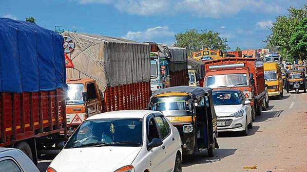 The National Highway Authority of India (NHAI) said it will take around two months to repair the stretch fully. (HT Photo) The National Highway Authority of India (NHAI) said it will take around two months to repair the stretch fully. (HT Photo)