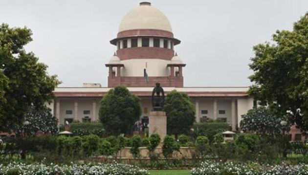 In a majority judgment, the Supreme Court struck down section 33 (2) of the Aadhaar (Targeted Delivery of Financial and Other Subsidies, Benefits and Services) Act of 2016. (Sonu Mehta/HT Photo) In a majority judgment, the Supreme Court struck down section 33 (2) of the Aadhaar (Targeted Delivery of Financial and Other Subsidies, Benefits and Services) Act of 2016. (Sonu Mehta/HT Photo)