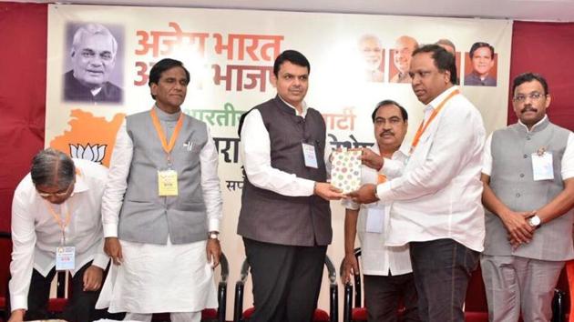 On Wednesday, the party leaders went into a day-long huddle with the state top brass, including chief minister Devendra Fadnavis. (HT Photo) On Wednesday, the party leaders went into a day-long huddle with the state top brass, including chief minister Devendra Fadnavis. (HT Photo)