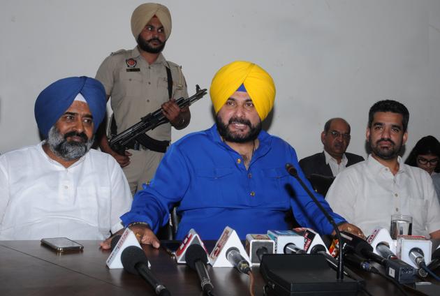 Local bodies minister Navjot Singh Sidhu during a press conference at Jalandhar.(Pardeep Pandit/HT Photo)