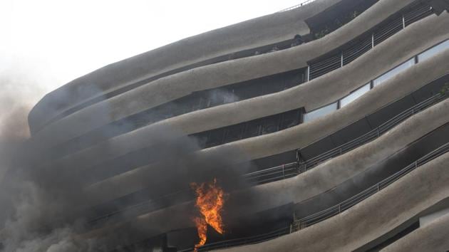 Fire breaks out at Crystal tower at Parel in Mumbai, India, on Wednesday, August 22, 2018.(Pratik Chorge/HT Photo)