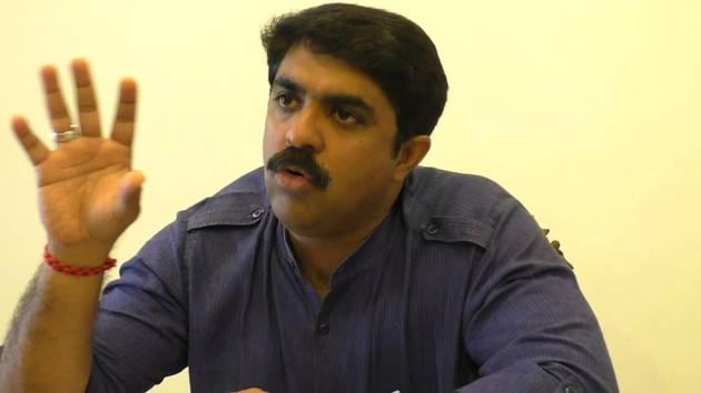 Goa minister Vijai Sardesai said the other cabinet ministers would try and act as “shock absorbers” to ensure that the notion of government having come to a standstill does not spread.(HT FIle Photo)