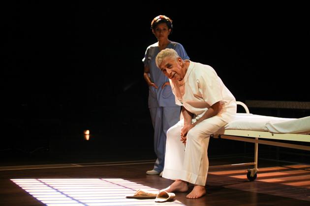 The Father portrays the everyday life and struggles of a dementia patient , Andre, played by Naseeruddin Shah(Photo courtesy: Motley)