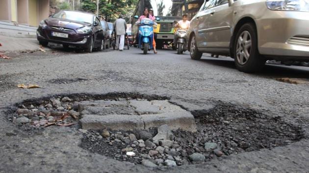 The Harpath mobile application is meant for repairing potholes.(HT/Picture for representation)
