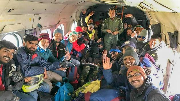 The Indian Air Force (IAF) on Friday resumed its rescue operation on the fourth day and airlifted 26 people from Himachal Pradesh’s snow-marooned Lahaul Valley. The total number of people rescued since September 24 rose to over 1,350, including over 30 foreigners. They were stranded for nearly a week in Chotta Dara near the Kunzum Pass area. (IAF Handout / PTI) The Indian Air Force (IAF) on Friday resumed its rescue operation on the fourth day and airlifted 26 people from Himachal Pradesh’s snow-marooned Lahaul Valley. The total number of people rescued since September 24 rose to over 1,350, including over 30 foreigners. They were stranded for nearly a week in Chotta Dara near the Kunzum Pass area. (IAF Handout / PTI)