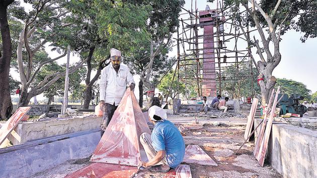 Work on in full swing at the memorial at Killari in Latur ahead of the commemoration of the earthquake’s 25th year.(Anshuman Poyrekar/HT Photo)