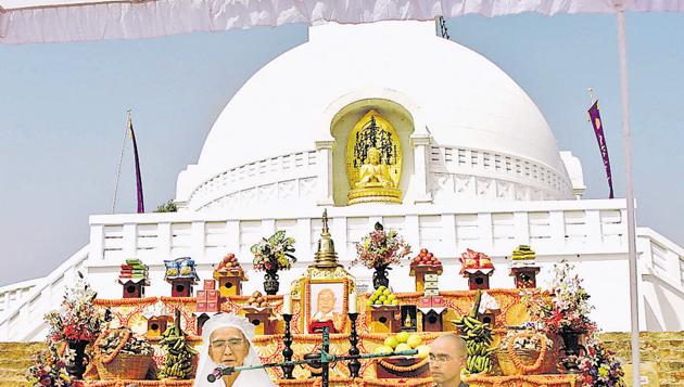 The largest congregation of tourists at the World Peace Pagoda in Bihar’s Rajgir is seen during the anniversary celebrations on October 25.(HT File Photo)
