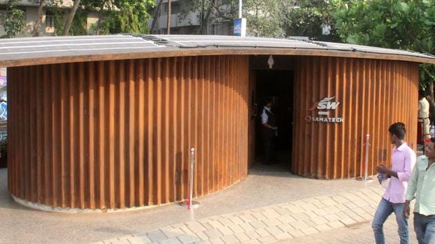 The public toilet at Marine Drive has been built at an estimated cost of <span class='webrupee'>₹</span>90 lakh and has been designed to go with the area’s art deco architecture.(Bhushan Koyande / HT Photo)