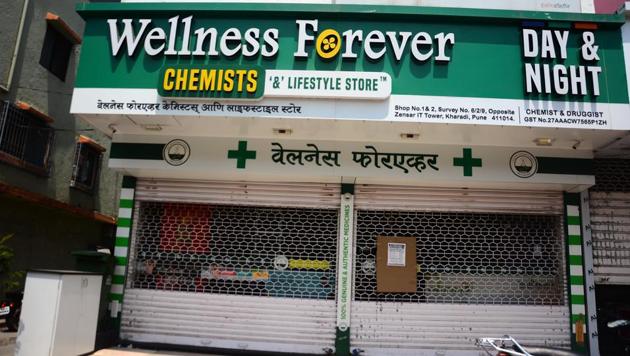 Chemists across the nation had called for an all India strike on Friday against the government’s notification in allowing the online sale of medicines. The participants of the conference organised by Pune Mahanagar Parishad on the topic ‘online sale of medicine right or wrong’, said in unison that online pharmacy should be banned. It is good neither for the patients nor the pharmacists, they said. (SHANKAR NARAYAN/HT PHOTO)