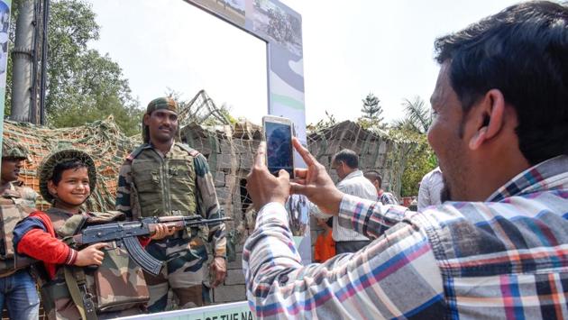 The Indian Armed Forces observed Parakram Parv from September 28 to September 30, 2018 to mark the second anniversary of the surgical strike against terror camps across the Line of Control (LoC) and to showcase the courage, valour and sacrifice of the Armed Forces. Different types of military equipment and weapons were put on display for general public at Golibar Maidan, Pune. As many as 15,000 enthusiastic people from Pune including, military and civil dignitaries, ex-servicemen, their families, NCC Cadets and schoolchildren attended the display. (SANKET WANKHADE/HT PHOTO)