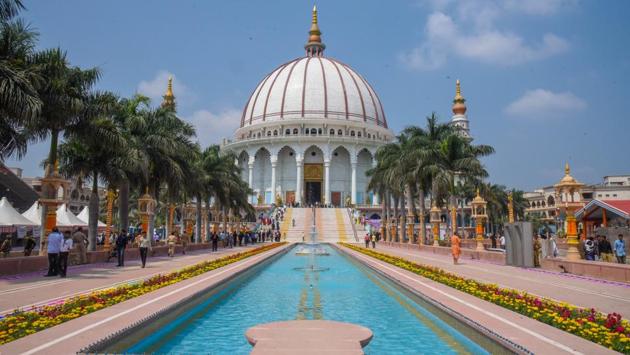 A view of the newly-inaugurated World Peace Monument Dome at MIT Loni Kalbhor in Pune. (SANKET WANKHADE/HT PHOTO)