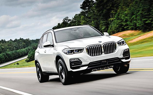 Details such as muscular wheel arches and a tautly skinned body retain the X5’s athletic looks