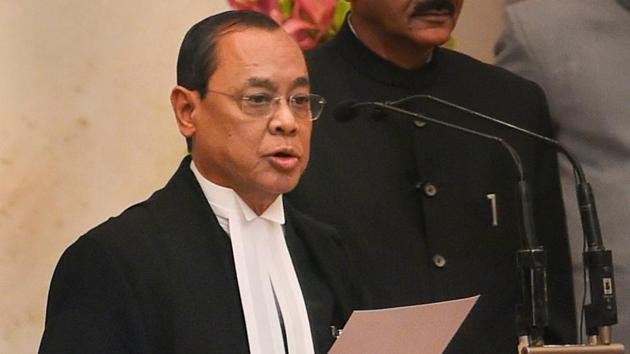 Justice Ranjan Gogoi takes his oath of office after he was appointed as the 46th Chief Justice of India, at Rashtrapati Bhawan in New Delhi, Oct 3, 2018.(PTI)