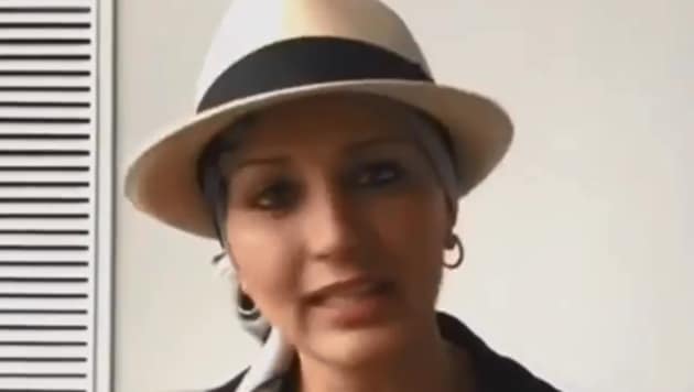 Sonali Bendre is currently undergoing treatment for cancer in the US.