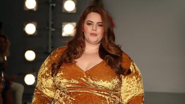 Tess Holliday walks the SimplyBe 'Curve Catwalk' during London Fashion Week on September 14, 2017 in Soho, London, England.(Neil P. Mockford/Getty Images)