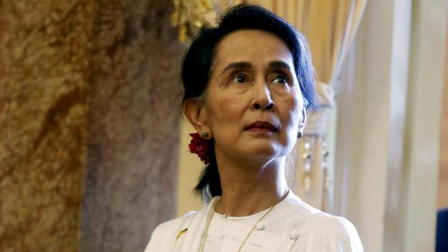 Myanmar's sate counsellor Aung San Suu Kyi has earned the dubious distinction of becoming the first person to be stripped of honorary Canadian citizenship.(REUTERS FILE PHOTO)