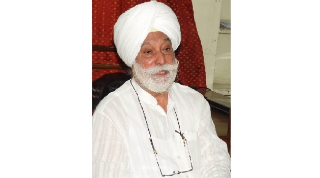 Former Punjab speaker Bir Devinder during the press conference at Kharar in district Mohali. (Ravi kumar/ HT) Former Punjab speaker Bir Devinder during the press conference at Kharar in district Mohali. (Ravi kumar/ HT)