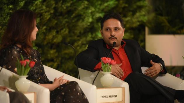 Sharing the session with Twinkle Khanna was author Amish Tripathi who said that he genuinely believes “that there is wonderful wisdom in our scriptures.” On reimagining women in literature, Amish said “You should use the past to power the future. I feel strongly about how women are treated in our society. It is not going to get solved with 1 book, but the society needs to work on it.” (Burhaan Kinu / HT Photo)