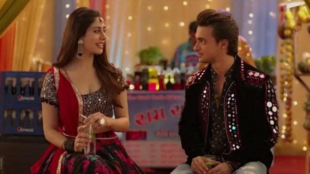 LoveYatri or LoveRatri, the Aayush Sharma and Warina Hussain film is dreary with any name.