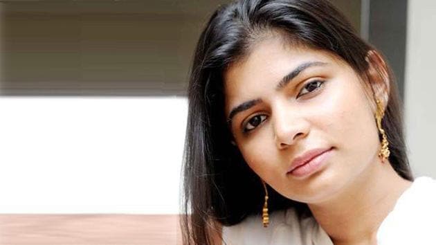 Singer Chinmayi Sripaada has written a scathing Twitter thread on sexual harassment. Singer Chinmayi Sripaada has written a scathing Twitter thread on sexual harassment.