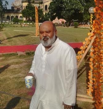 Saurabh Shukla was in Lucknow to wrap up his part during the shooting of ‘Family of Thakurganj’. Saurabh Shukla was in Lucknow to wrap up his part during the shooting of ‘Family of Thakurganj’.