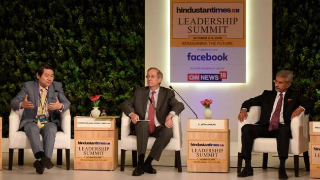 The implications of China’s rise are hugely underestimated and profound, S Jaishankar, Former Foreign Secretary of India (R) said, adding that the message coming out of OBOR does not give the rest of the world confidence to deal with China. While Professor Jean-Pierre Cabestan (C) said the India-China relationship has been growing in the last 20 years, Jaishankar said that If their relations remain particularly frictional, everybody will take advantage, including countries friendly with India, China. (Burhaan Kinu / HT Photo)