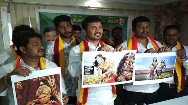 Sunny Leone’s posters were destroyed by Kannada outfit Karnataka Rakshana Vedike. Sunny Leone’s posters were destroyed by Kannada outfit Karnataka Rakshana Vedike.