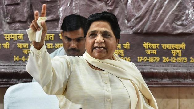 Bahujan Samaj Party supremo Mayawati addresses a press conference on Sept 16.(PTI Photo)