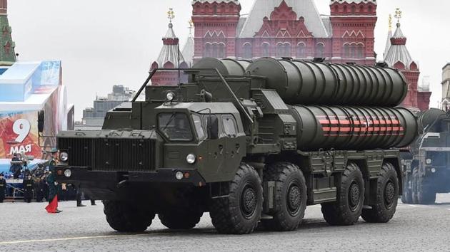 Russian S-400 Triumph medium-range and long-range surface-to-air missile systems ride through Red Square during the Victory Day military parade in Moscow.(AFP File Photo)