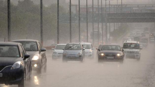 The high humidity due to outflow of the Luban cyclone in the Arabian Sea is bringing moisture to the region. (File Photo) The high humidity due to outflow of the Luban cyclone in the Arabian Sea is bringing moisture to the region. (File Photo)