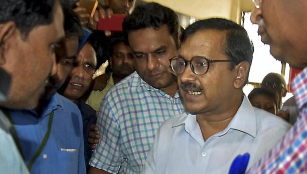Delhi chief minister Arvind Kejriwal during a visit to government-run GTB Hospital in New Delhi on Oct 4, 2018. (PTI) Delhi chief minister Arvind Kejriwal during a visit to government-run GTB Hospital in New Delhi on Oct 4, 2018. (PTI)