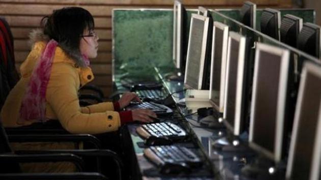 Internet Services Not To Be Affected As Dns Servers Undergo Update Latest News India Hindustan Times<script async src=