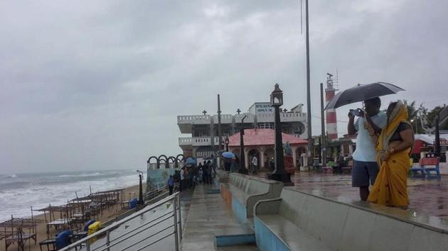 Cyclone Titli made landfall on the Odisha-Andhra coast on Thursday morning.(PTI)