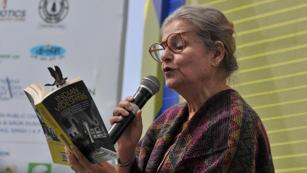 Women’s rights activist Syeda Hameed during ‘Margot and other European Videshinis’ session with Reba Som and Ian Magedera. (Ravi Kumar/HT) Women’s rights activist Syeda Hameed during ‘Margot and other European Videshinis’ session with Reba Som and Ian Magedera. (Ravi Kumar/HT)