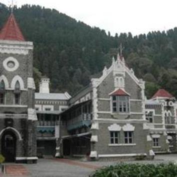 The Uttarakhand High Court ‘s directions came ta the hearing of a bunch of PILs on the condition of quarantine centres in four districts. (HT PHOTO) The Uttarakhand High Court ‘s directions came ta the hearing of a bunch of PILs on the condition of quarantine centres in four districts. (HT PHOTO)