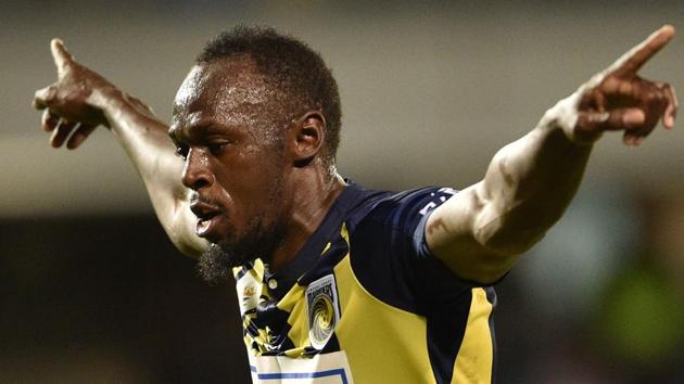 Usain Bolt is on trial with A-League side Central Coast Mariners, who are yet to offer him a contract.(AFP)